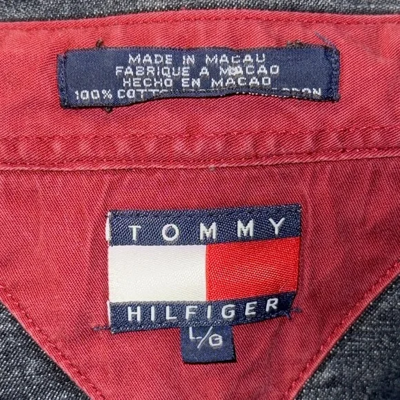 Vintage Tommy Hilfiger Denim Embroidered Button Down Shirt - Picture 6 of 6